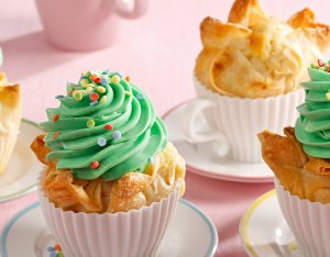 Színes cupcake rétestésztából