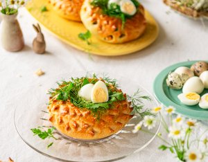 Húsvéti fészkek fürjtojással