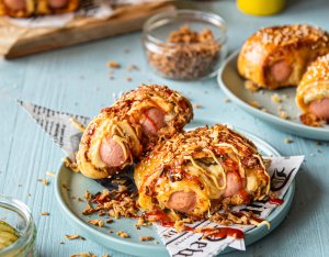 Hot-dog pizzatésztában