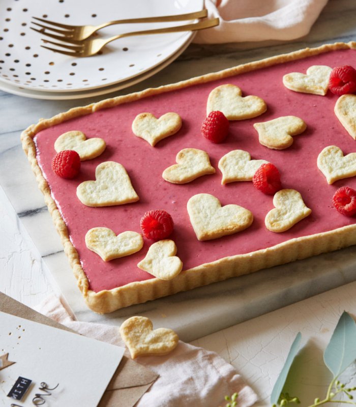 szívecskés málnás torta