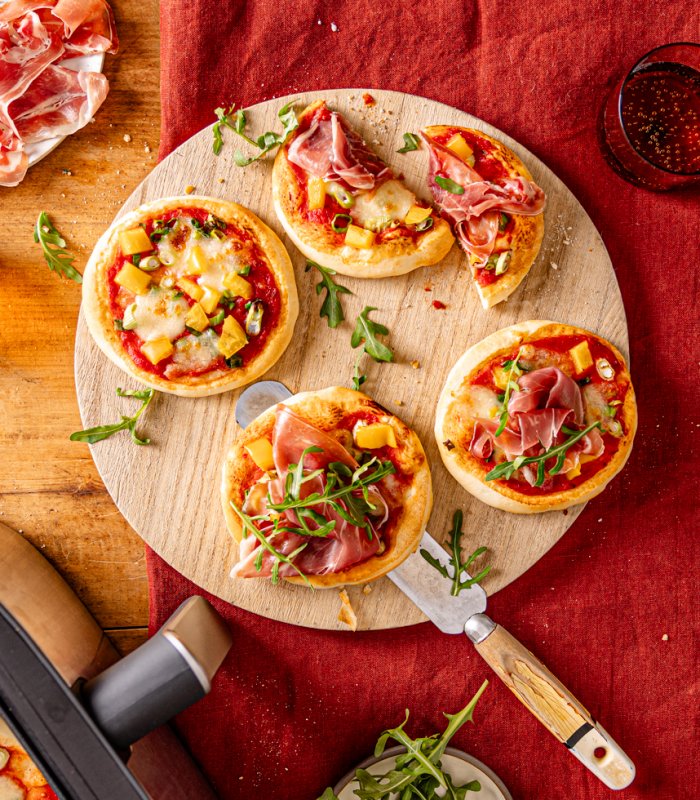 Mini sonkás-szalámis calzone