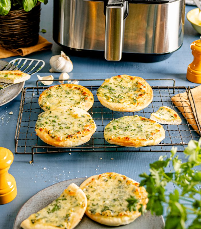 sajtos-fokhagymás pizza snack